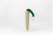 Load image into Gallery viewer, Knotty Pawz - Handmade Fruit and Vegetable Macrame Rope Toys/Jouets en corde de macramé faits à la main avec des fruits et des légumes