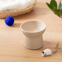 Load image into Gallery viewer, Albie - Fluted Bamboo Cat Bowl/Gamelle pour chat en bambou cannelé