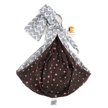 Load image into Gallery viewer, Furry Fido - Chevron Adjustable Pocket Pet Sling/Écharpe de poche réglable pour animaux de compagnie Chevron