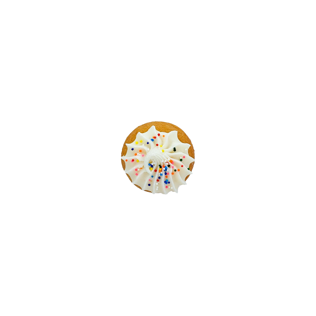 Bosco & Roxy's Traditional Christmas Sprinkled 3D Vanilla Cupcake - Medium
