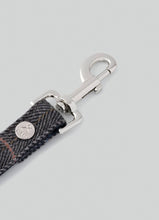 Load image into Gallery viewer, Hackett x Hugo Hudson - Grey Checked Tweed Dog Lead/Laisse pour chien en tweed à carreaux gris