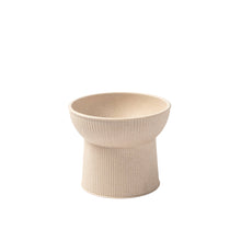 Load image into Gallery viewer, Albie - Fluted Bamboo Cat Bowl/Gamelle pour chat en bambou cannelé
