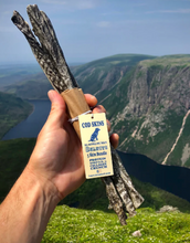 Load image into Gallery viewer, Land & Sea - Cod Skins 100% Natural Dog Treats Selects Bundle/Lot de friandises pour chiens 100 % naturelles à base de peau de morue (5pk)