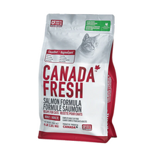 Load image into Gallery viewer, PetKind® Canada Fresh™ CF1 - Grain Free Dry Cat Food/Croquettes pour chats sans céréales
