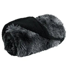 Load image into Gallery viewer, Waterproof Faux Fur Pet Blanket/Couverture imperméable en fausse fourrure pour animaux de compagnie