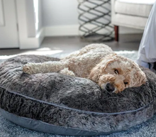 Charger l'image dans la galerie, Round Faux-Fur Reversible 36" Dog Bed