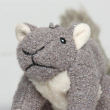 Charger l'image dans la galerie, HuggleHounds Lil' Feller Squirrel (S)