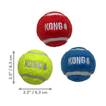 Charger l&#39;image dans la galerie, KONG™ Sport Softies Balls® - Dog Toy/Jouets pour Chiens (Ass.)
