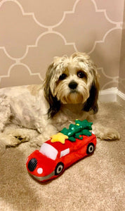 Show 7 Tail™ - The Ho Ho Hauler/Le transporteur Ho Ho