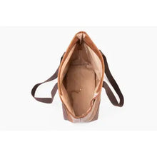 Load image into Gallery viewer, NoblePup - Classic Canine Carrier/Porte-canin classique
