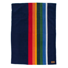 Load image into Gallery viewer, Pendleton® - Crate Blanket/Couverture de cage
