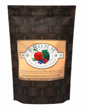 Charger l&#39;image dans la galerie, Fromm® Four Star Ultra Premium Dry Dog Food (with grain)/Croquettes pour chien de qualité supérieure (avec céréales)
