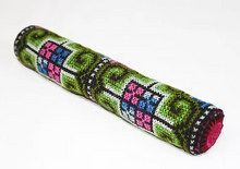 Load image into Gallery viewer, Tippi + Polli + Mice by/par Goli Design
