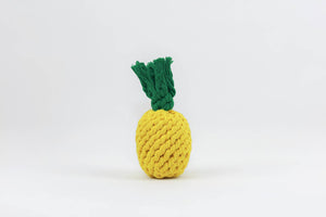 Knotty Pawz - Handmade Fruit and Vegetable Macrame Rope Toys/Jouets en corde de macramé faits à la main avec des fruits et des légumes